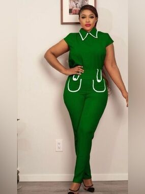 Elegant Green Two-Piece Jumpsuit with Contrast Trim Sz 46(14)